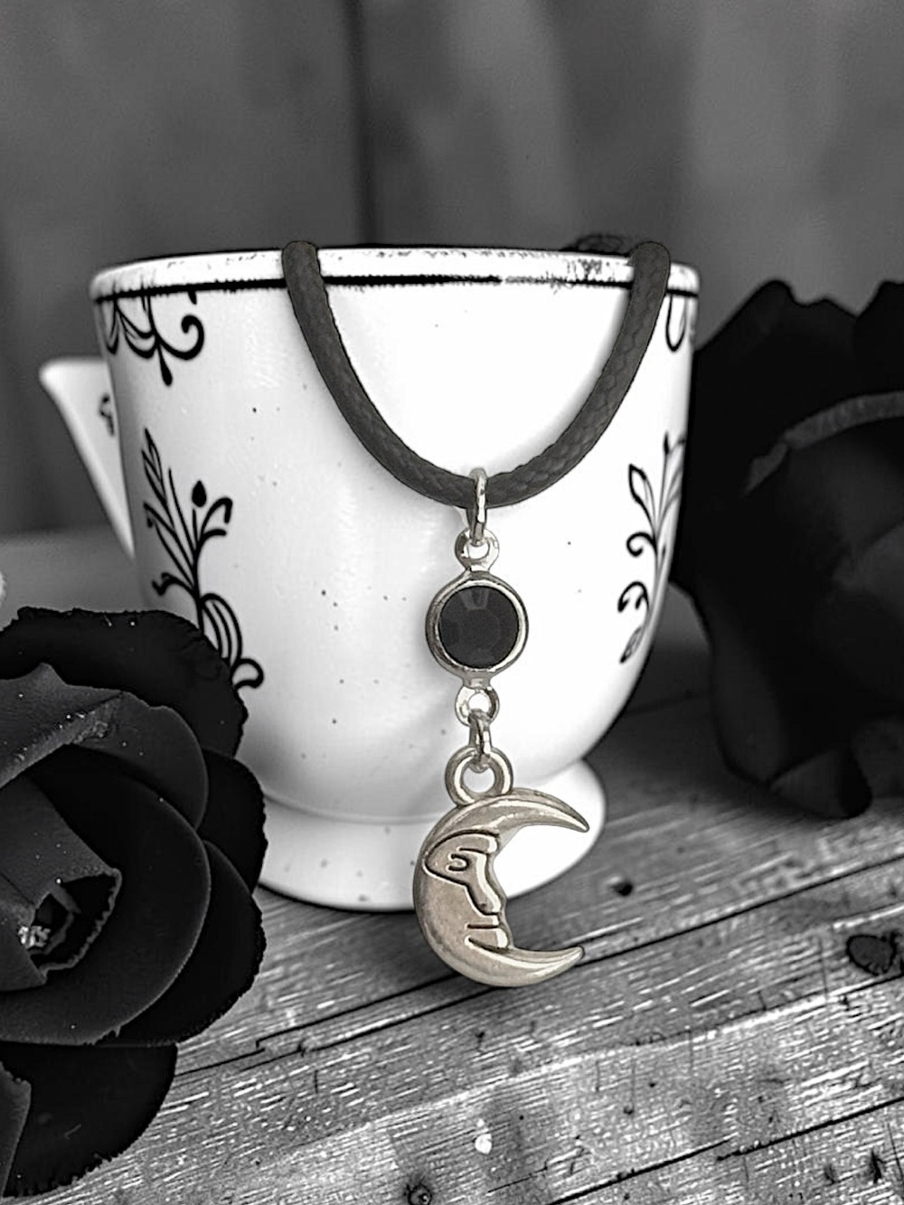 5 For $25💫Silver Crescent Moon Pendant Necklace with Black Acrylic Gem Accent